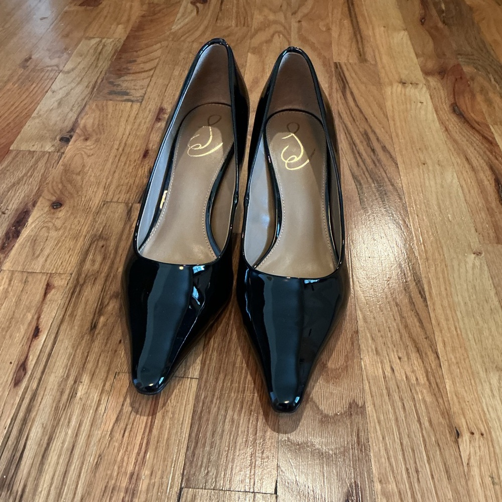 Women's Sam Edelman Black Patent Pointed Toe Pump